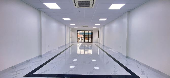 Vỉa hè! Phân Lô! 3 ô tô tránh! Mặt ngõ Nguyên Hồng 100m2, 8 tầng, mt5m. - 3