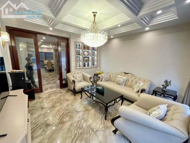 BÁN NHÀ PHỐ BỒ ĐỀ LONG BIÊN 61M-6T-4,6MT-12,7 TỶ GARA Ô TÔ THANG MÁY  DÂN TRÍ CAO - 1