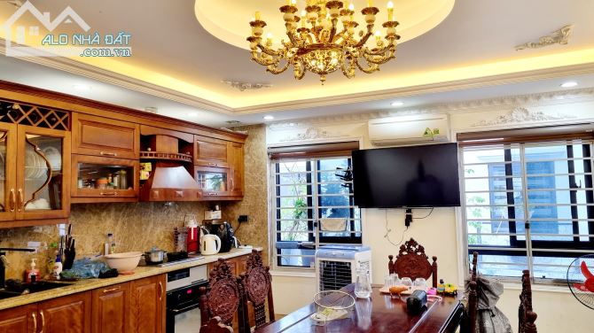 2 thoáng! Vỉa Hè! Phân Lô! 3 ô tô tránh! Phố Nguyên Hồng 78m2, 5 tầng, mt4.8m. - 2