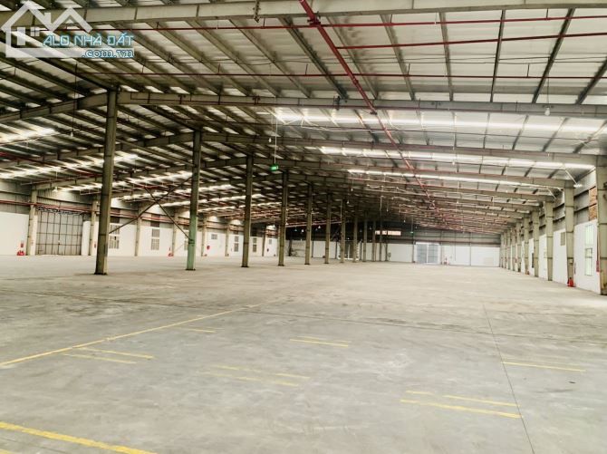 Cho thuê 6000m2 có PCCC tự động tại Phố Nối A - 1