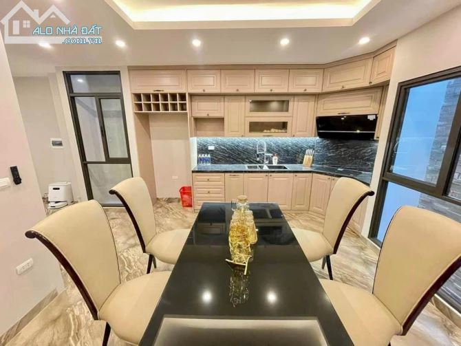 BÁN NHÀ PHỐ BỒ ĐỀ LONG BIÊN 61M-6T-4,6MT-12,7 TỶ GARA Ô TÔ THANG MÁY  DÂN TRÍ CAO - 10