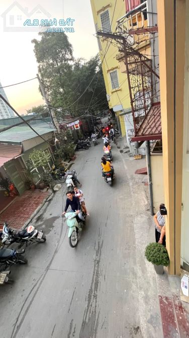 BÁN NHÀ MẶT PHỐ ĐƯỜNG TRIỀU KHÚC Ô TÔ TRÁNH 36M2X5 TẦNG XÂY MỚI 6.1 TỶ KINH DOANH TỐT - 5