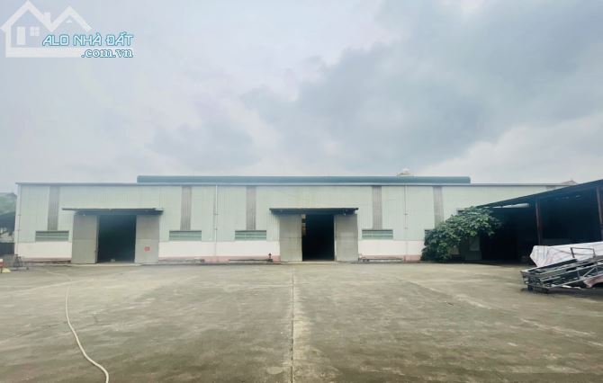 Cần cho thuê 1000m2 -2000m2nhà xưởng ngay thị trấn sóc sơn