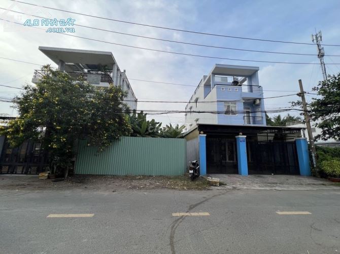 Lô đất mặt tiền đường 835 Nguyễn duy trinh phú hữu diện tích 264m vị trí đẹp
