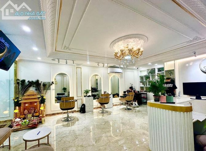 35tr/tháng! Kinh Doanh Đỉnh! Mặt Ngõ 26 Nguyên Hồng 65m2, 5 tầng, mt5.5m. - 2
