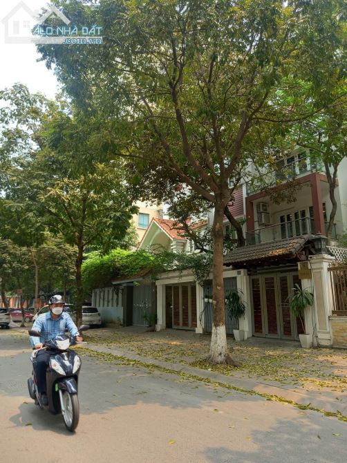 Bán Gấp biệt thự khủng ở Lê Quang Đạo Đại Mỗ, Quận Nam Từ Liêm, diện tích 170m2, 4 tầng, m - 4