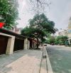 Bán gấp biệt thự tại Công viên Cầu Giấy 225m2, 4 tầng, chỉ 54 tỷ.