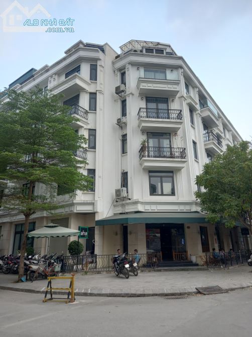 Bán gấp nhà Liền Kề phố Trần Hữu Dực, MỸ ĐÌNH, diện tích 80m2, 5 tầng, mt 5.6m