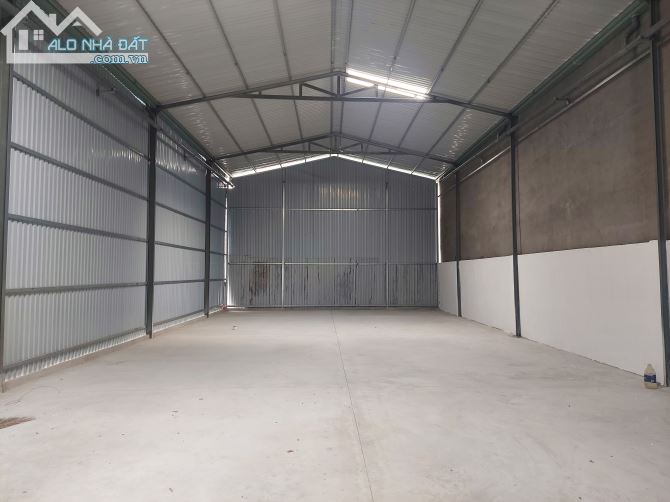Cho thuê nhà xưởng 350m2 vừa mới xây dựng xong tại phường Thạnh Xuân - 1