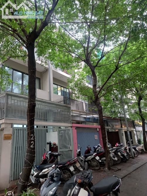 Bán gấp nhà Liền Kề phố Trần Hữu Dực, MỸ ĐÌNH, diện tích 80m2, 5 tầng, mt 5.6m - 3