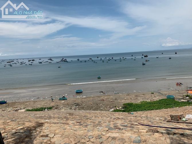💥Hạ Giá Bán Nhanh lô đất 2 Mặt Tiền Hẻm Trước Sau Ngay Làng Chài Mũi Né Đường 2m