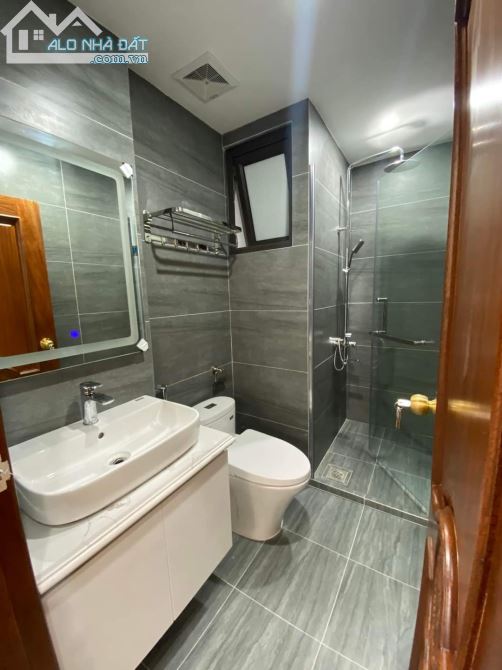 BÁN NHÀ ĐẸP ĐỐNG ĐA THÁI HÀ 75 M 8T MT 5 M - 19,5 TỶ - 4