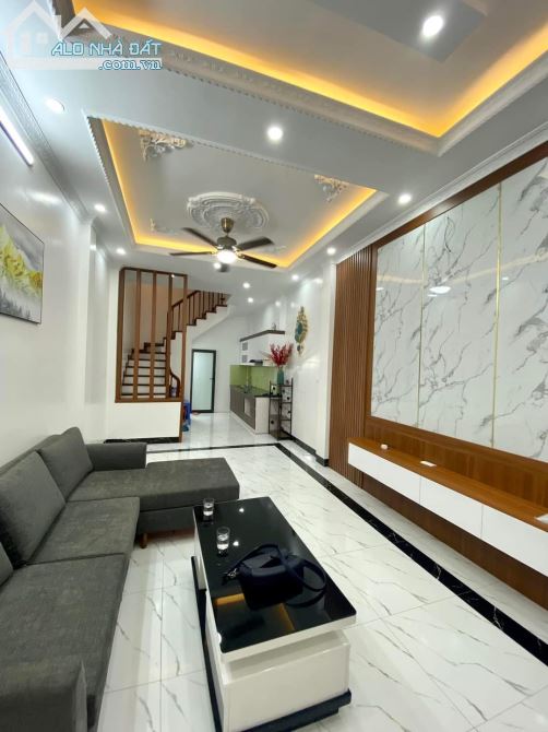 Bán nhà Xuân Phương, Nam Từ Liêm 36M 5 Tầng, 4P Ngủ, nội thất đẹp giá 4.9 tỷ