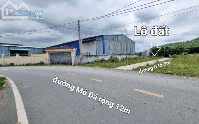 Lô đất Diên Sơn- Diên Khánh cách đường nhựa liên xã Mỏ Đá chỉ khoảng 20 mét.