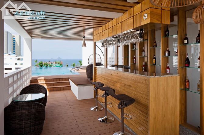 Bán khách sạn 3 sao đường Trần Quang Khải,lộc thọ ,nha  Trang 75 tỉ