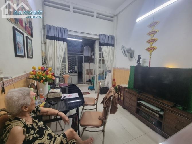Bán nhà Huỳnh Tịnh Của, Quận 3, 61m2, ngang 4m, chỉ 5 tỷ nhỉnh - 1