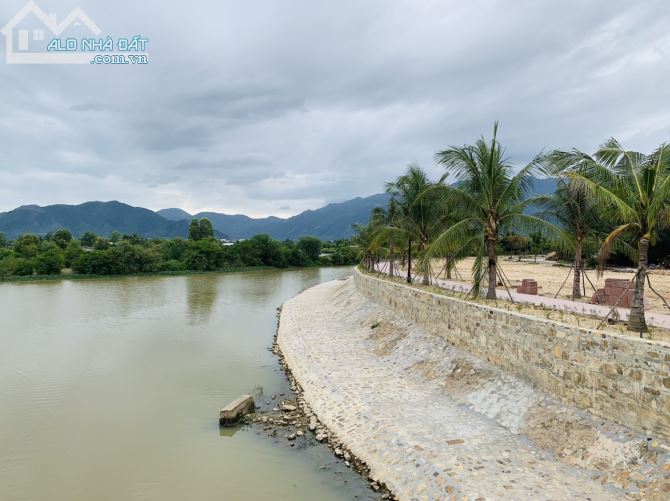 🍄 Bán Lô kề góc để xây ở biệt thự tại KĐT Ven Sông Tắc - River Park 300m2 - 5