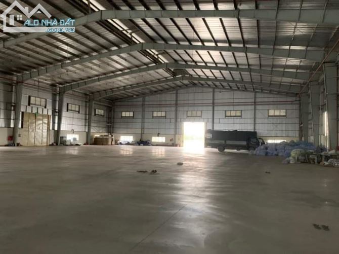 Cho thuê 1200m khu công nghiệp ngọc hồi, hà nội. có xuất hóa đơn, pccc đầy đủ