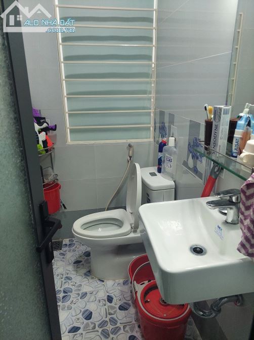 Kẹt ngân hàng, bán nhanh nhà Quận 10, gần công viên Lê Thị Riêng, chỉ 6 tỷ 800 - 3