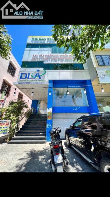Cho thuê nhà MT 2-9 nhìn ra cầu Rồng, DT: 8 x 18m, 5 tầng, tiện cho văn phòng, showroom.