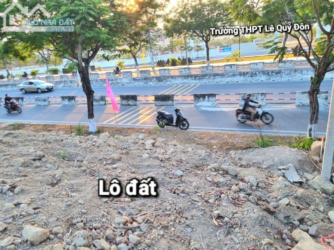 Bán đất Mặt Tiền đại lộ Nguyễn Tất Thành, Phước Đồng, Nha Trang. 8,7t - 1