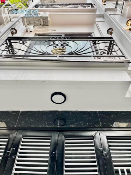 Bán nhà ngõ 141 Giáp Nhị 5 tầng mới 30m giá nhỉnh 3 tỷ