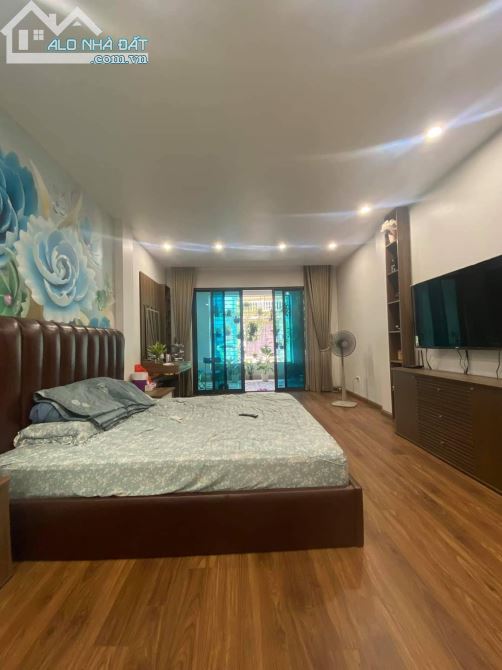 HÀNG HIẾM KHU PHÂN LÔ TRẦN QUANG DIỆU DT52m2- KINH DOANH + THANG MÁY - 1