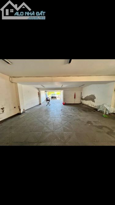 Cho thuê nhà MT 2-9 nhìn ra cầu Rồng, DT: 8 x 18m, 5 tầng, tiện cho văn phòng, showroom. - 2