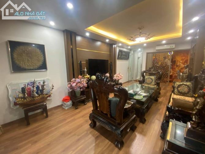 HÀNG HIẾM KHU PHÂN LÔ TRẦN QUANG DIỆU DT52m2- KINH DOANH + THANG MÁY - 2