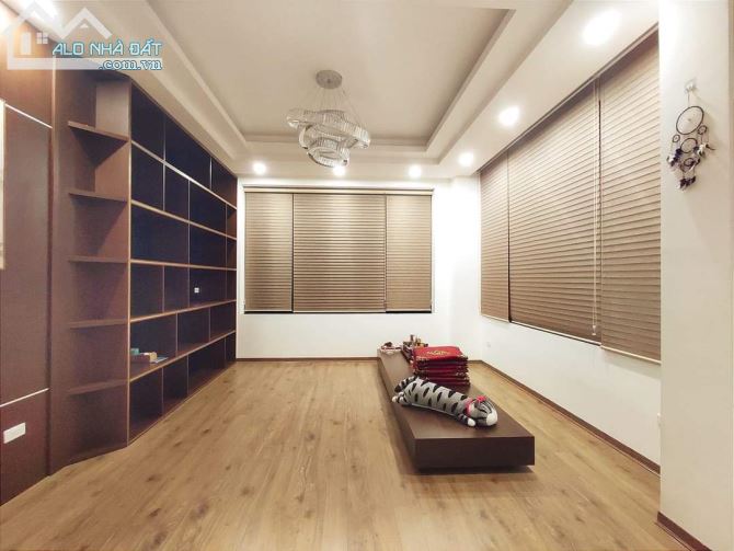 Bán nhà Phố Nhổn ,  gara,  thang máy , kinh doanh quá tốt 80m2x 6 tầng, 12 tỷ 8 - 2