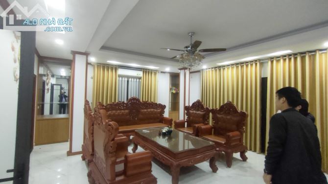 Cho thuê nhà đường Hồ Tùng Mậu, DT 100m2, 6 tầng, Lô góc MT 20m, thang máy, nhà đẹp, - 3