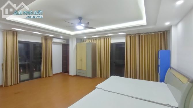 Cho thuê nhà đường Hồ Tùng Mậu, DT 100m2, 6 tầng, Lô góc MT 20m, thang máy, nhà đẹp, - 4