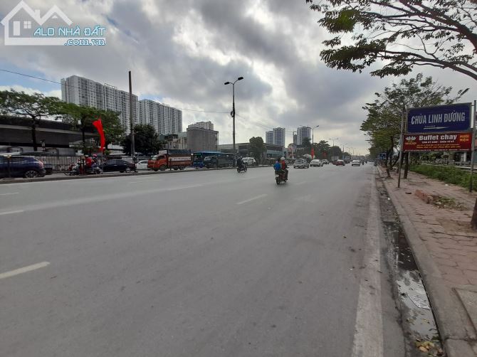Đường Ngọc Hồi, Diện tích 1350m, MT 46m, Giá 100 tỷ