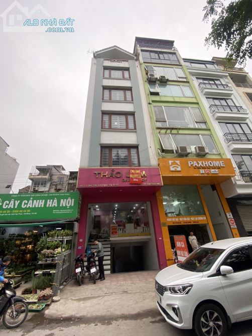 Cho thuê nhà đường Vạn Phúc, Hà Đông, HN. DT 80m2 6 tầng 1 hầm MT 5m, có thang máy.