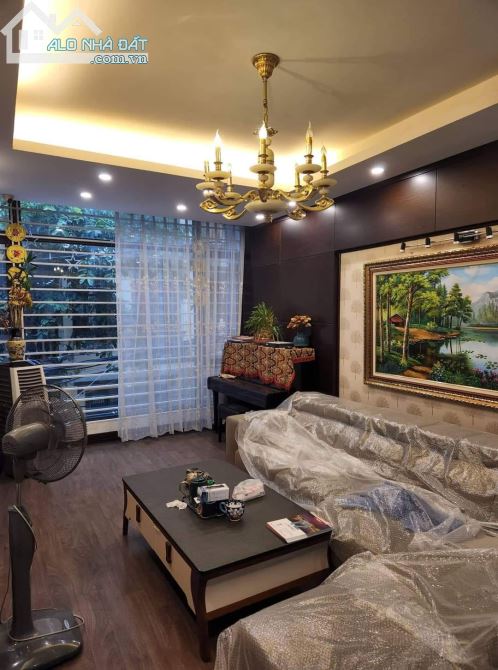 Bán nhà phân lô Nguyễn Phong Sắc, Cầu Giấy, 50m2, 5 tầng, gara ô tô, nhỉnh 17 tỷ - 1