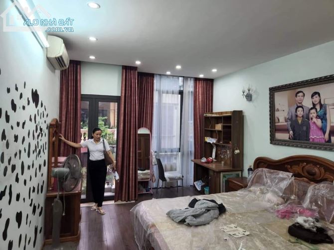 Bán nhà phân lô Nguyễn Phong Sắc, Cầu Giấy, 50m2, 5 tầng, gara ô tô, nhỉnh 17 tỷ - 2