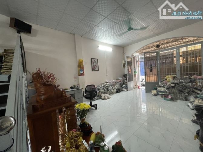 Bán nhà hẻm 285 CMT8, Quận 10, 70m2, 5x14, 6PN, chỉ 9 tỷ X - 1
