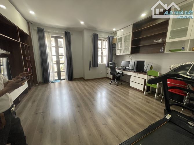 💥Cityland Park Hills P10.Gần Lotermax💥Full  Nội Thất.hầm 4 lầu thang máy.8PN.40 TRIỆU - 1