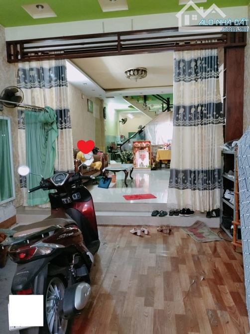 Xe đậu trong nhà Trần Quang Diệu, P14, Q3, 96m2, 4 tầng, giá rẻ. - 2