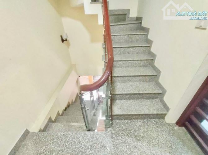 bán toà văn phòng Dương Khuê, Cầu Giấy Kinh doanh 35 tỷ 100M2 9T Thang máy MT6.2 - 3