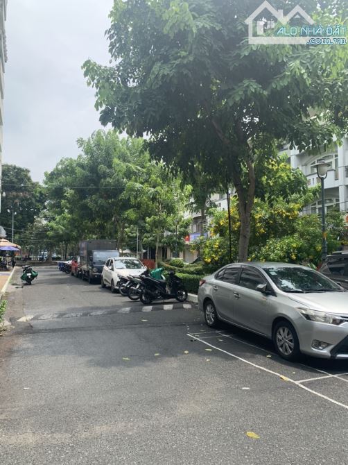 Cho thuê nhà 4 tầng hẻm xe hơi 10F Trần Nhật Duật, Quận 1 - Giá 35 triệu