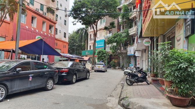 30 triệu/tháng! Vỉa hè! Ô tô tránh! Cho thuê nhà Nguyễn Thị Định 75m2, 5 tầng, mt 4.5m. - 1