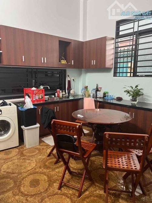 Bán Biệt Thự mini 6x15m.Góc 2 Mặt Tiền Đường Lê Thị Riêng vào 100m,phường thới an.Q12 - 2