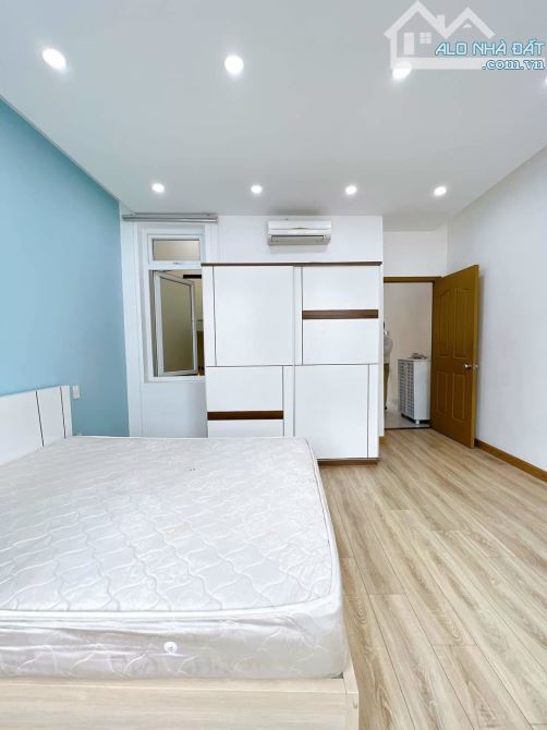 XE HƠI ĐẾN Nhà 5 tầng_ 4,7x12m_ Bến Vân Đồn_Quận 4 Giá 15 tỷ - 9
