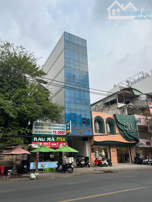 MT CMT8 P.11 Q.3 DT 6x28m Vuông vức Kết cấu 1 trệt 3 tầng ( GPXD 9 tầng ) giá 28 tỷ - 1