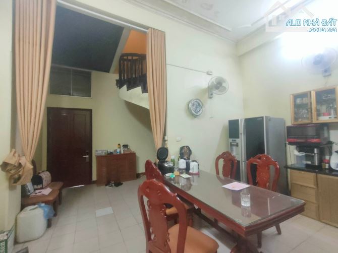 Giá đẹp! Bán nhà Mặt phố-Mặt hồ Đắc Di Đống Đa 68mx5T MT5.3m chỉ 25 tỷ 2 mặt ô tô kd đỉnh - 2