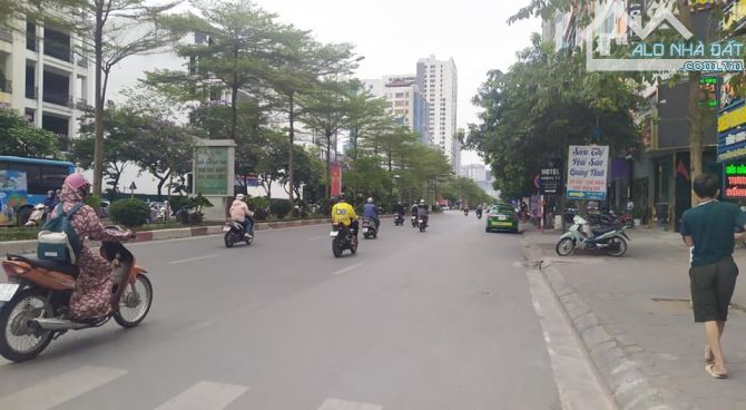 (TỔNG GIẢM 10.5 TỶ CÒN 95 TỶ) BÁN GẤP TOÀ 8T MP TRẦN THÁI TÔNG - CHO THUÊ 178TR/T-136M - 3