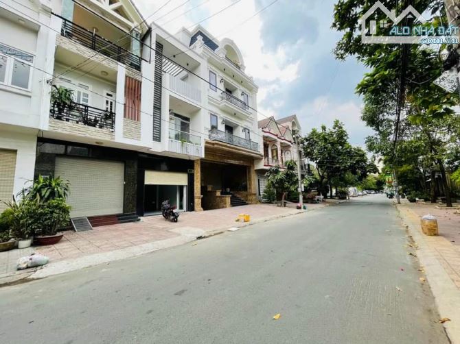 BÁN GẤP NHÀ 1 TRỆT 2 LẦU KDC SÔNG MÃ GẦN MẦN NON HOA SEN CHỈ 7.5 TỶ TL