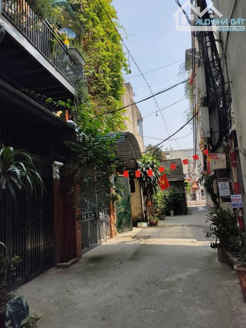 Bán nhà Kim Giang 50m x4 tầng dân xây ô tô đỗ cửa ở luôn giá 5.2 tỷ