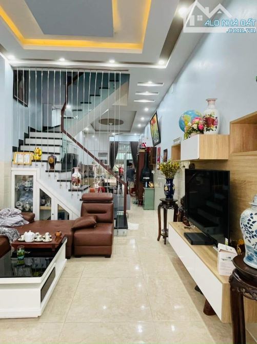 BÁN GẤP NHÀ 1 TRỆT 2 LẦU KDC SÔNG MÃ GẦN MẦN NON HOA SEN CHỈ 7.5 TỶ TL - 3